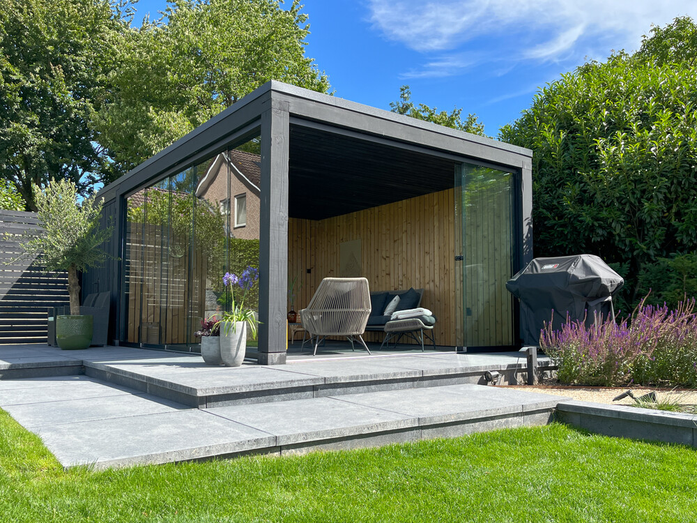Moderne en onderhouds-vriendelijke tuin