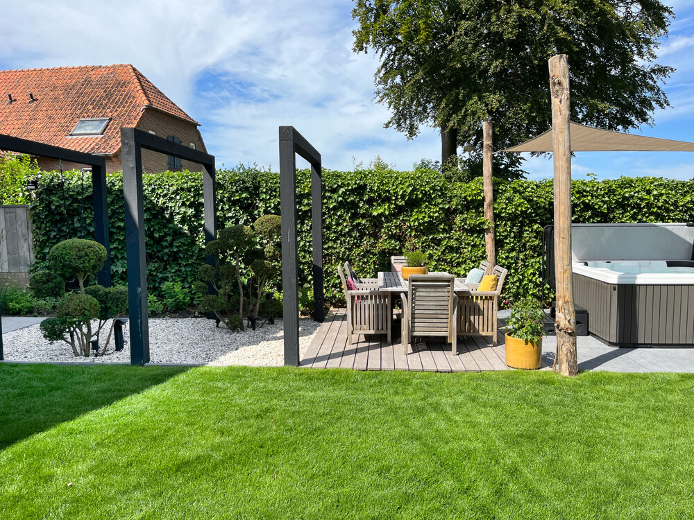 Moderne en onderhouds-vriendelijke tuin